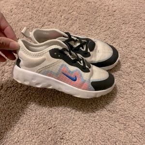 Nike White Pink Toddler Shoes